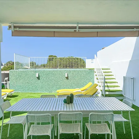 Entero - Con Piscina Privada Hébergement de vacances Marbellac