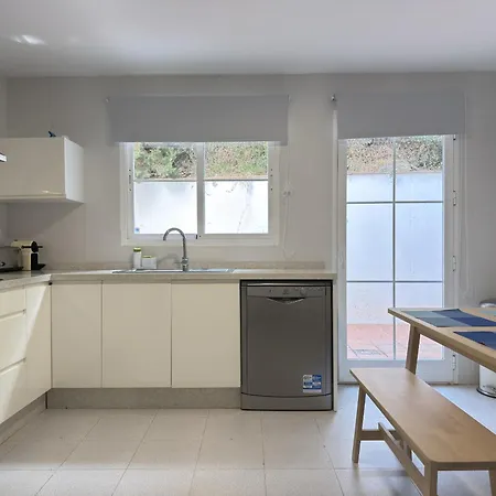 Entero - Con Piscina Privada Hébergement de vacances Marbellac